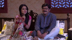 Still from Vibhuti and Manmohan Bicker With Each Other