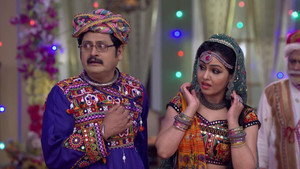 Still from Alpa Breaks Puttan's Marriage