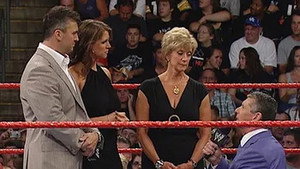 Still from Raw - Sep. 03, 2007