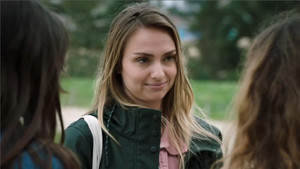Still from Episode 927