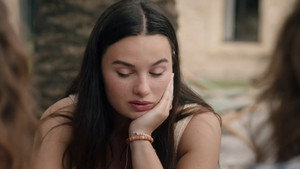 Still from Episode 972