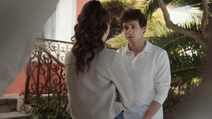 Still from Episode 1676