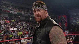 Still from Raw - Jul. 10, 2000
