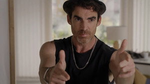 Still from Episode 1058
