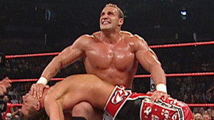 Still from Raw - Aug. 29, 2005