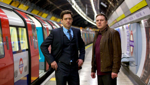 Still from Falling Angels (2)