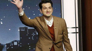 Still from Mike Birbiglia, Ewan McGregor, Ben Schwartz, The Head and the Heart