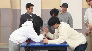 Still from Lunar New Year Special 'Age is Just a Number of Rice Cake Soup' (3)
