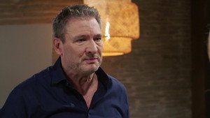 Still from Episode 4453