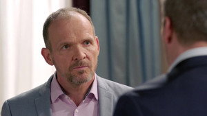 Still from Episode 4454