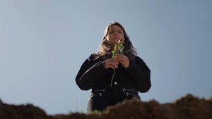 Still from Episode 1698