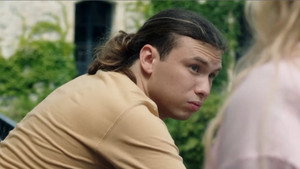 Still from Episode 975