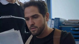 Still from Episode 814