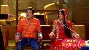 Still from Vibhuti Gets Captured While Trying to Save Angoori