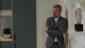 Still from Episode 4421