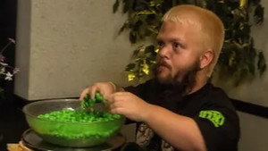 Still from Raw - Apr. 05, 2010