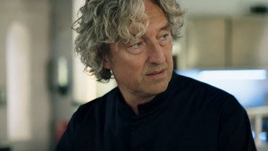 Still from Episode 754