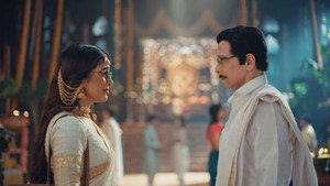 Still from Bhagyashree Meets Her Family
