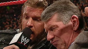 Still from Raw - Dec. 17, 2007