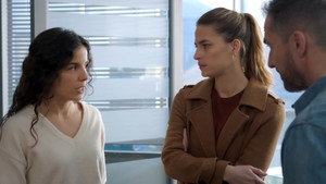 Still from Episode 1912