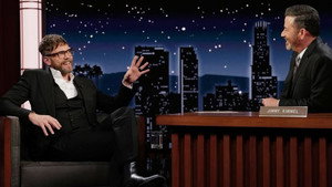 Still from Joel McHale, Ali Wentworth