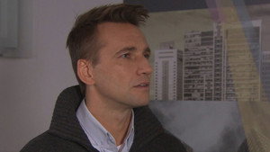 Still from Episode 3243