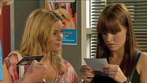 Still from Episode 6121