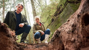 Still from I see you