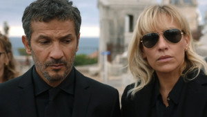 Still from Episode 1302