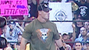 Still from Raw - Sep. 12, 2005