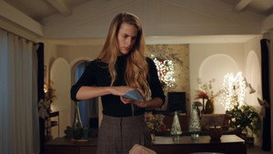 Still from Episode 1835