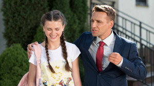 Still from Episode 3326