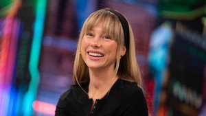 Still from Ester Espósito