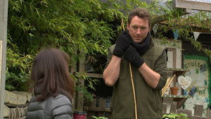 Still from Episode 9176 (Tue 2nd Nov 2021)