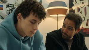 Still from Episode 1705