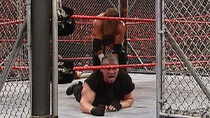 Still from Raw - Sep. 24, 2007