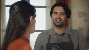 Still from Episode 909