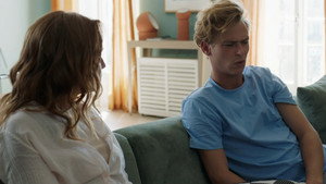 Still from Episode 1819