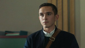 Still from Episode 1092