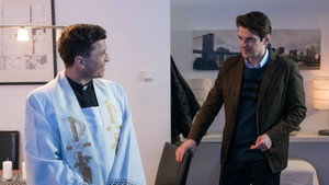 Still from Episode 3261