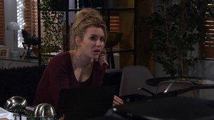 Still from Episode 8929 (Tue 5th Jan 2021)