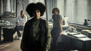 Still from Mike und Nisha