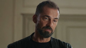 Still from Episode 1304
