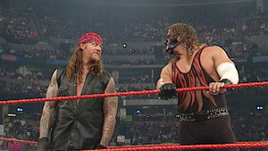 Still from Raw - Apr. 23, 2001
