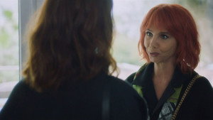Still from Episode 1059