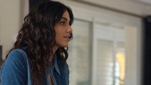 Still from Episode 1727