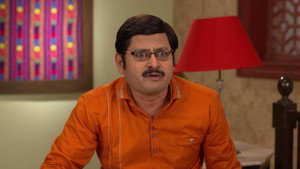 Still from Angoori Faints On Seeing Grapes