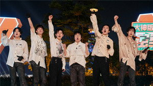 Still from Deep Sea Adventure (2)