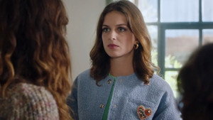 Still from Episode 1060