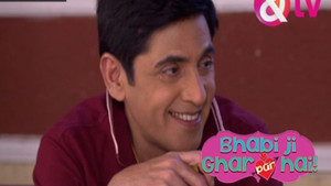 Still from Manmohan and Vibhuti Fall Prey to Each Other's Plan